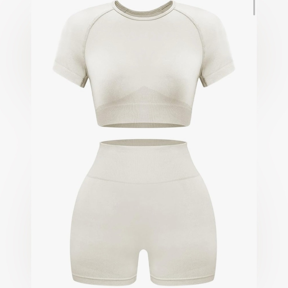 Seamless Ribbed Crop Top & High-Waist Leggings Set - Cream Never worn
